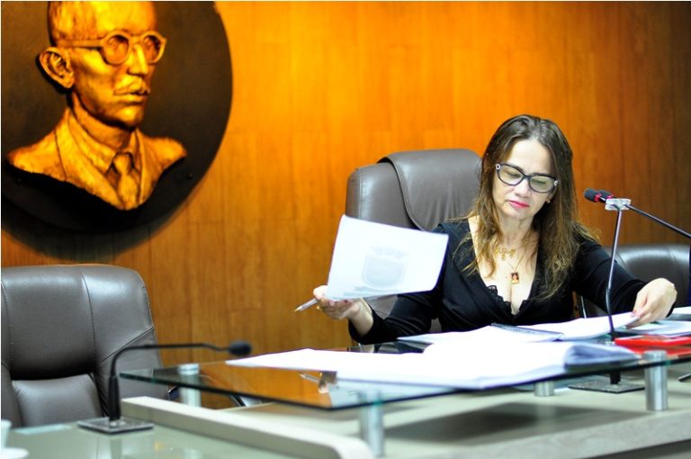 Aprovados no concurso da Câmara de Campina Grande tomam posse nesta quarta-feira