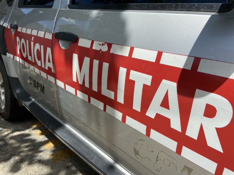 Dois são detidos por tráfico de drogas em Campina Grande