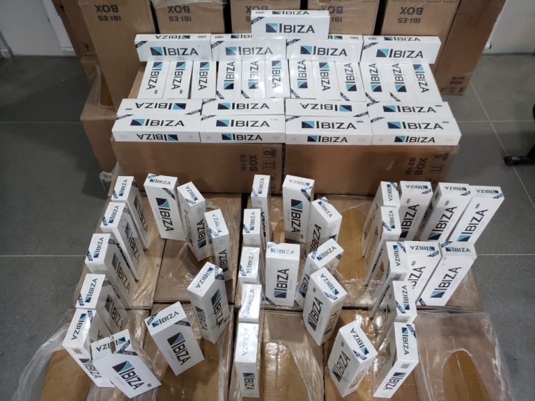 Polícia apreende 200 mil carteiras de cigarros contrabandeados