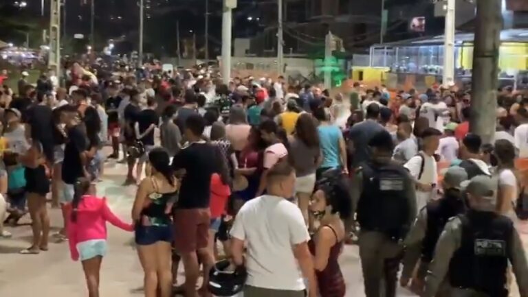 PM encerra vaquejada com aglomeração de pessoas e evento de rua que reuniu centenas de jovens no Busto de Tamandaré