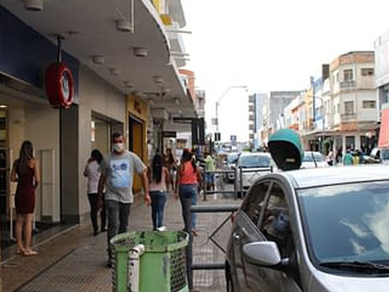 Lojas de Campina Grande voltam a funcionar em horário comercial a partir de hoje