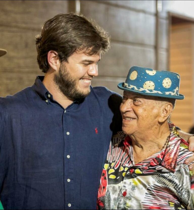 Prefeito de Campina Grande decreta luto oficial de três dias pela morte de Genival Lacerda