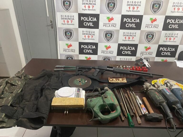 Homem é preso e polícia apreende material que seria utilizado em ataques a bancos no Sertão
