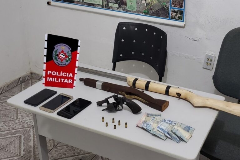 Suspeito de assaltar passageiros de van em Puxinanã morre em troca de tiros com a PM