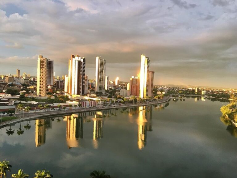 Campina Grande entra em bandeira laranja e vai precisar adotar medidas mais restritivas contra a Covid-19