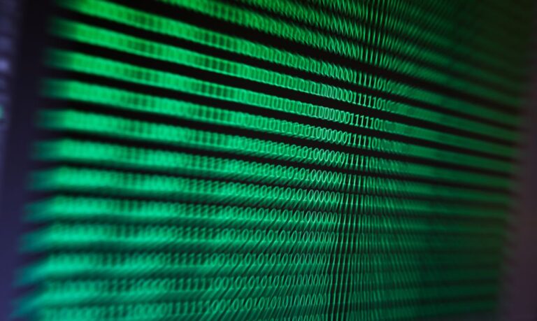 PF prende hacker responsável por maior vazamento de dados da história do Brasil