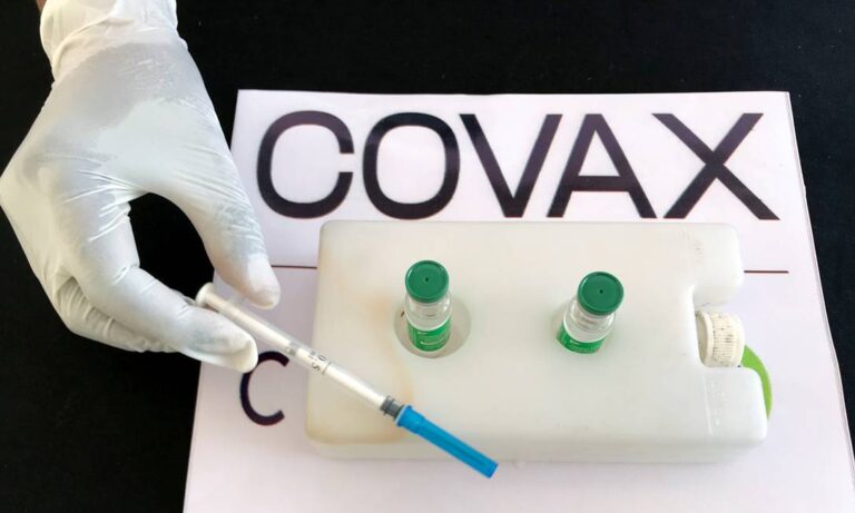 Brasil recebe neste domingo 1,02 milhão de vacinas do consórcio Covax-Facility