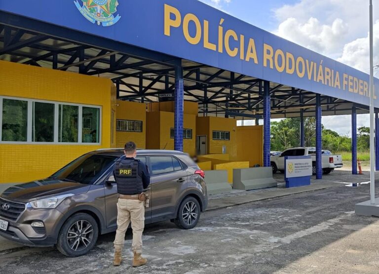 Homem é preso com maconha e carro roubado que disse ter comprado por R$1 mil