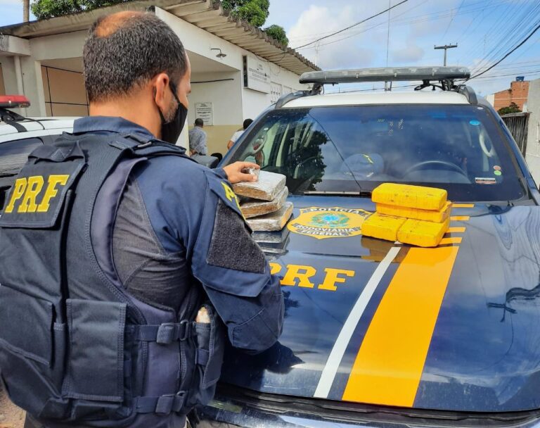 PRF apreende 8kg de drogas que saíram de Campina Grande com destino a João Pessoa
