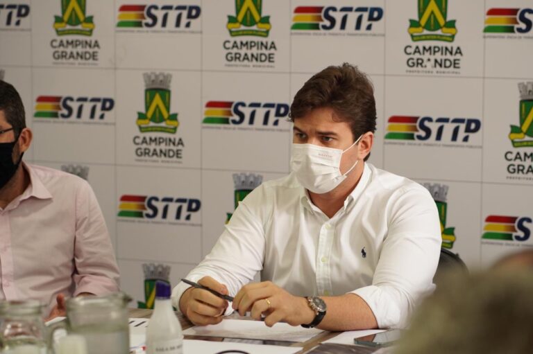 REUNIÃO: Bruno descarta aumento de subsídio para empresas de ônibus e elevação da tarifa em Campina Grande