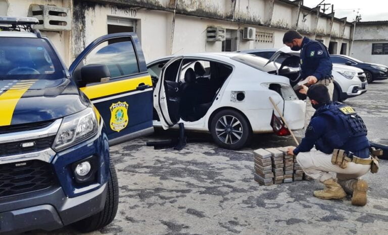 PRF apreende mais de 50 kg de crack em Campina Grande