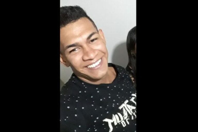 Jovem de 25 anos morre após colidir motocicleta contra depósito de lixo na Paraíba