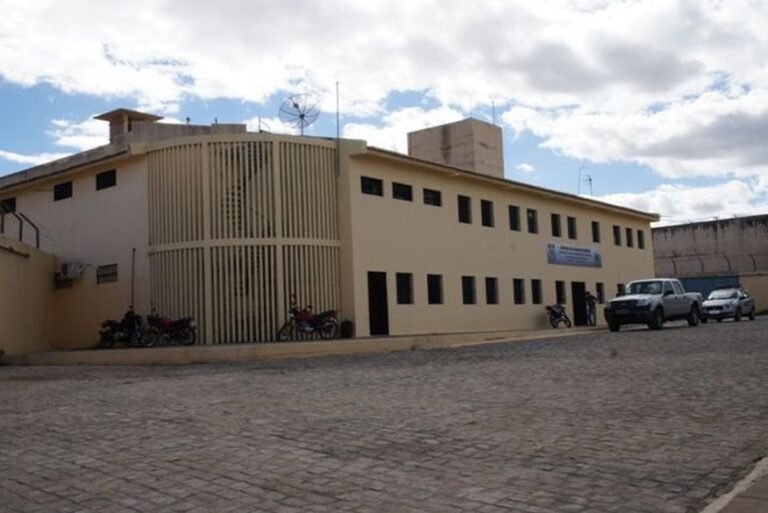 Drone carregado com drogas é apreendido nos arredores de presídio no Sertão paraibano