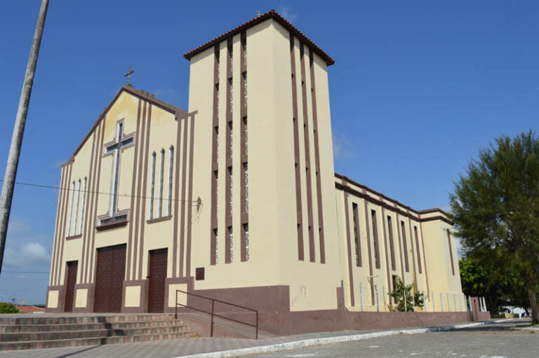 Ministério Público e prefeito de Puxinanã celebram TAC que prevê exigências para emissão de alvarás