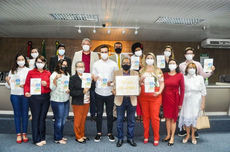 Agosto Dourado: CMCG entregará potes doados e vereadora alerta para campanha “de agosto a agosto”