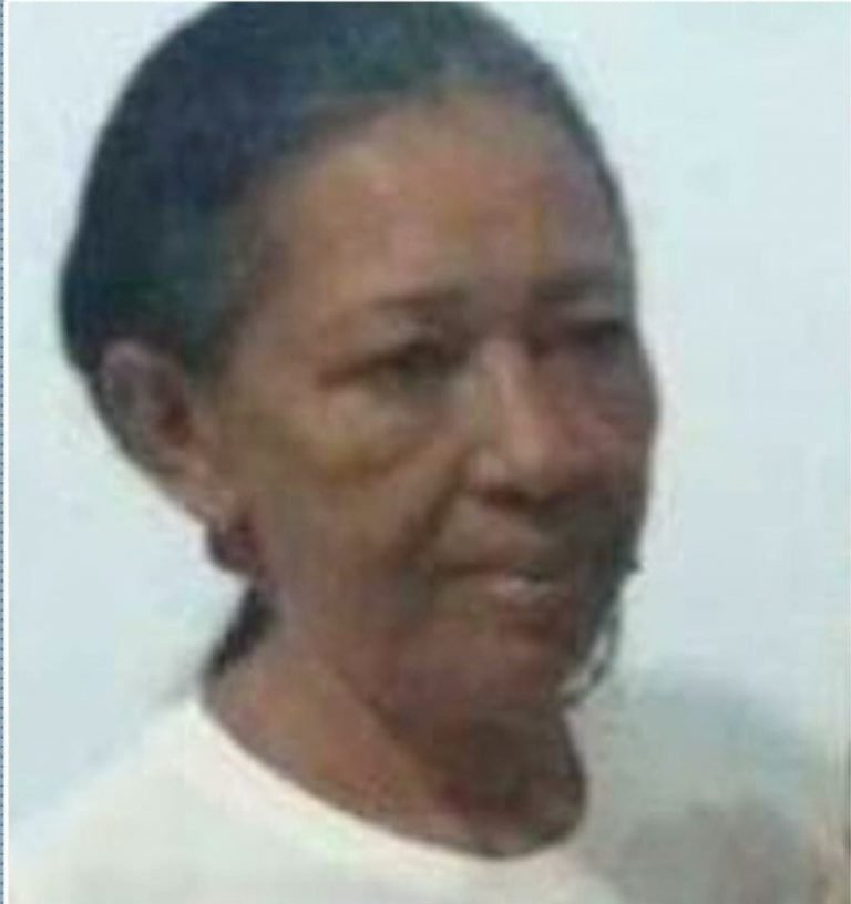 Mulher é morta em praça pública no Sertão da Paraíba