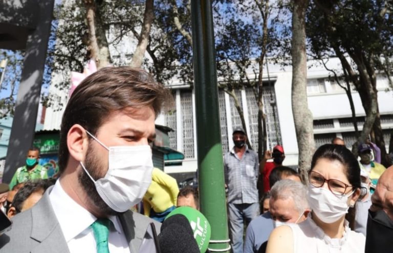 Bruno anuncia que fará concursos públicos para mais de duas mil vagas em Campina Grande