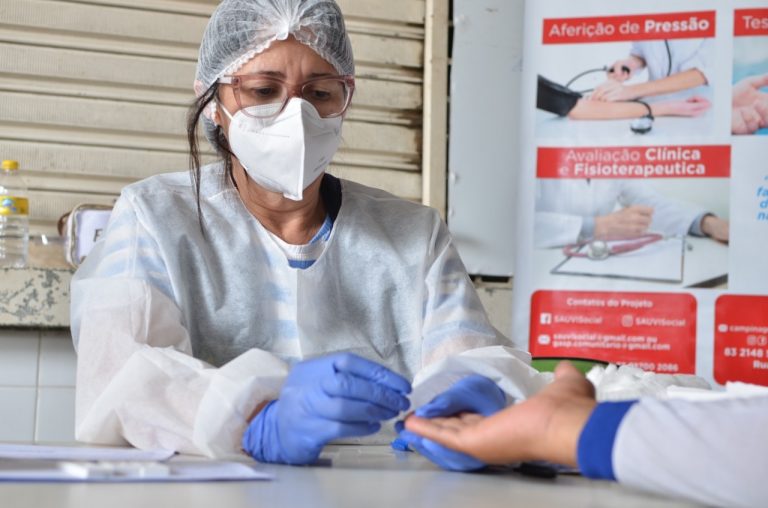 Em primeira ação, barreira sanitária identifica testes positivos para Covid-19 em feira de Campina Grande