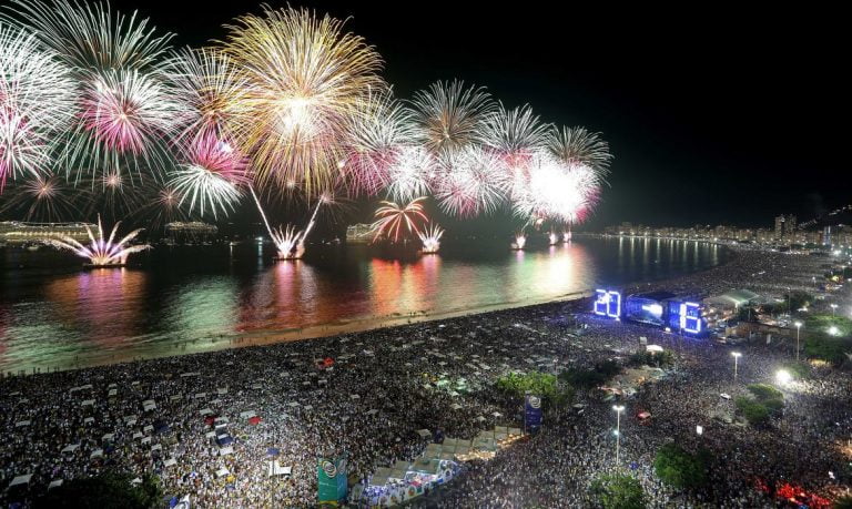 Capitais brasileiras se dividem em relação as festas de réveillon; Veja quem vai e quem não vai realizar a festa