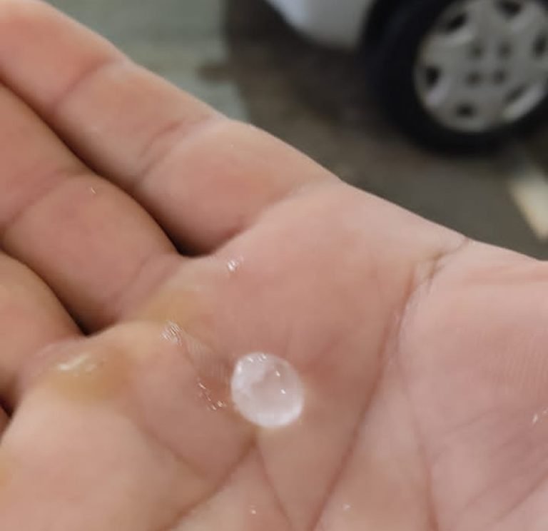 Municípios da Paraíba registram chuva de granizo
