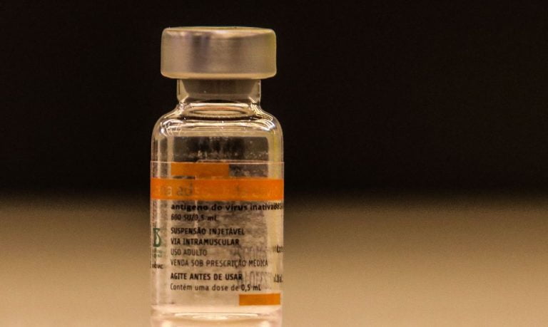 Anvisa aprova uso de CoronaVac em crianças e adolescentes de 6 a 17 anos