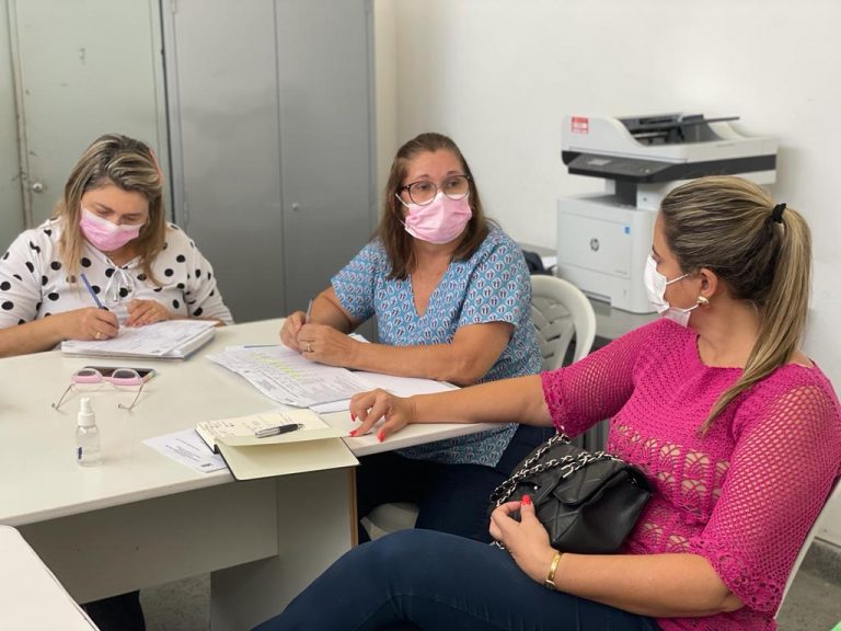 Carol Gomes e Comissão de Saúde da CMCG participam de reunião na Secretaria de Saúde para dialogar sobre gravidez na adolescência e outros temas