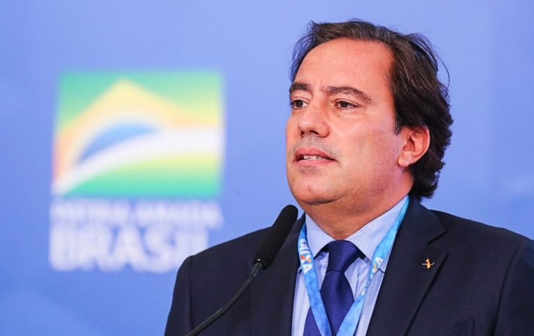 Presidente da Caixa Econômica Federal é acusado de assédio sexual por funcionários