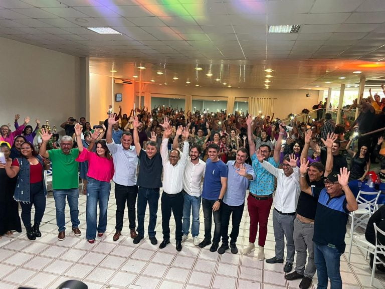 Marinaldo celebra aniversário com a presença de amigos, aliados e pré-candidatos