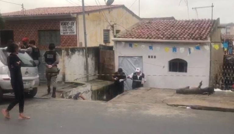 URGENTE: Homem é morto em frente de casa no bairro do Monte Santo, em CG