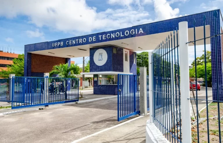 Reitor da UFPB anuncia concurso com 35 vagas para técnico-administrativos; veja cargos