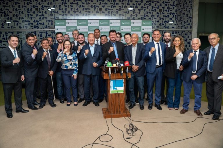 Podemos anuncia incorporação do PSC; partido terá 18 deputados e 7 senadores em 2023