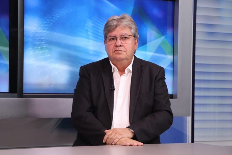 João Azevêdo anuncia concurso para Polícia Militar e Corpo de Bombeiros