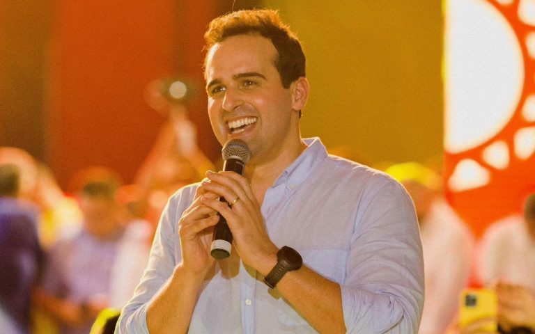 Lucas Ribeiro protocola renúncia em CG para assumir cargo de vice-governador