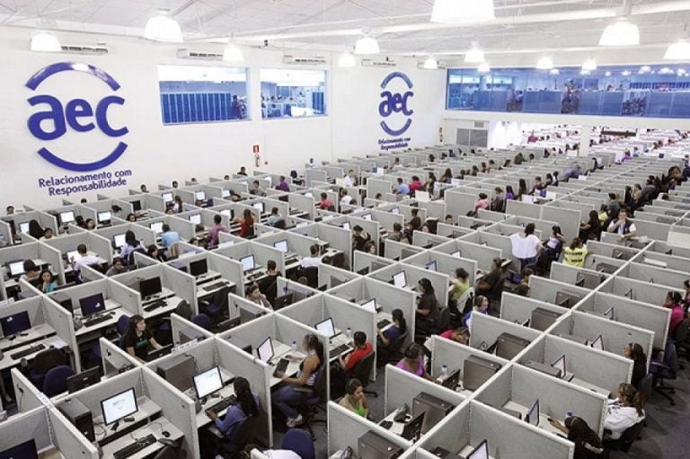 Empresa de telemarketing abre 300 vagas de emprego em Campina Grande