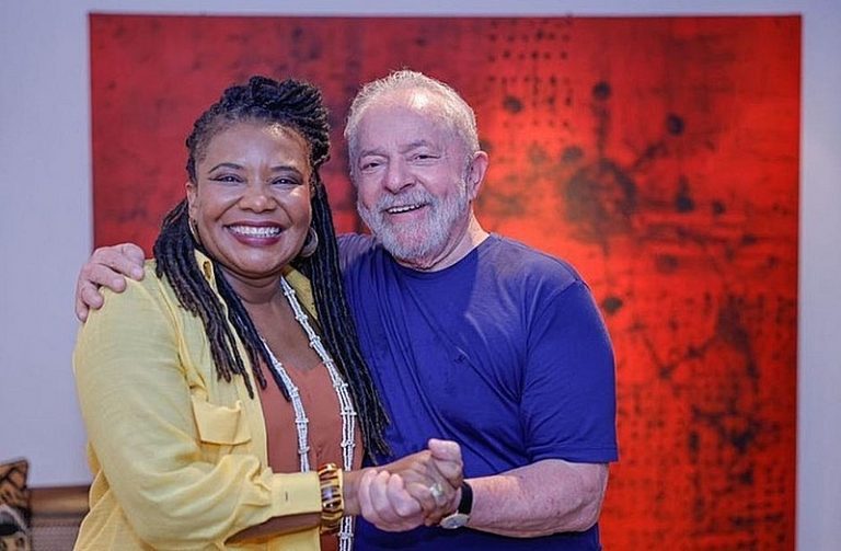 Margareth Menezes aceita convite de Lula para assumir Ministério da Cultura