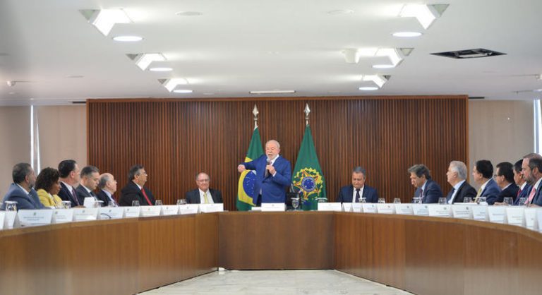Em 11 dias de governo, quatro ministros de Lula têm manutenção no cargo questionada
