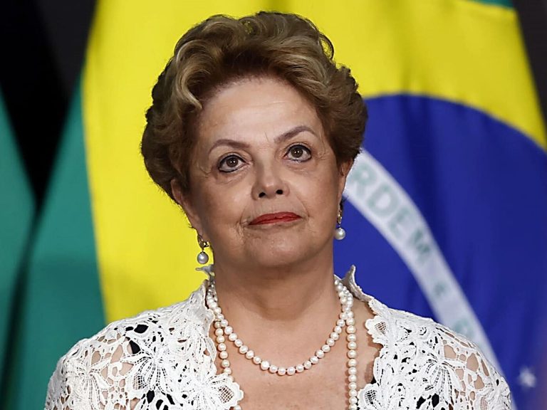 Dilma Rousseff é eleita presidente do Brics com salário mensal de R$ 220 mil