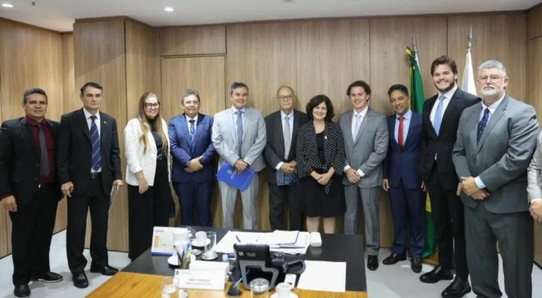 Audiência realizada no Ministério da Saúde nesta terça-feira (07), reúno Bruno, Romero e Veneziano