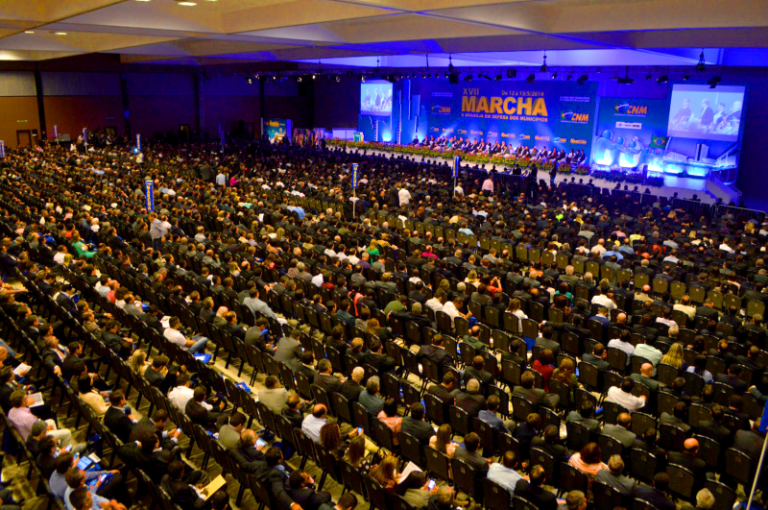 Prefeitos da PB participam de Marcha dos Municípios, em Brasília