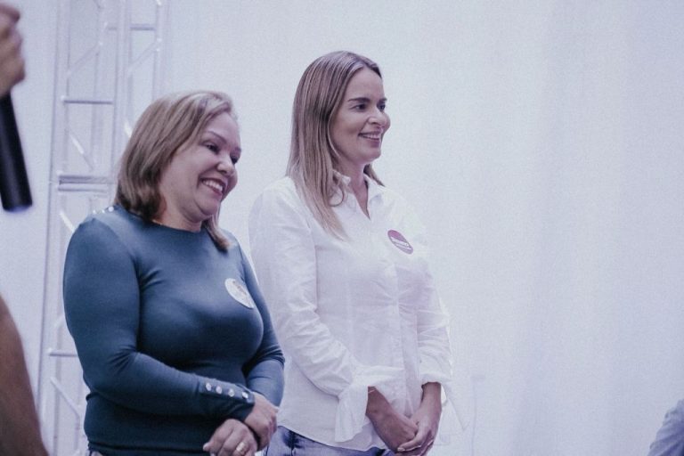 Eva Gouveia assume presidência do PSD em CG, convida Romero para voltar ao partido e critica Bruno