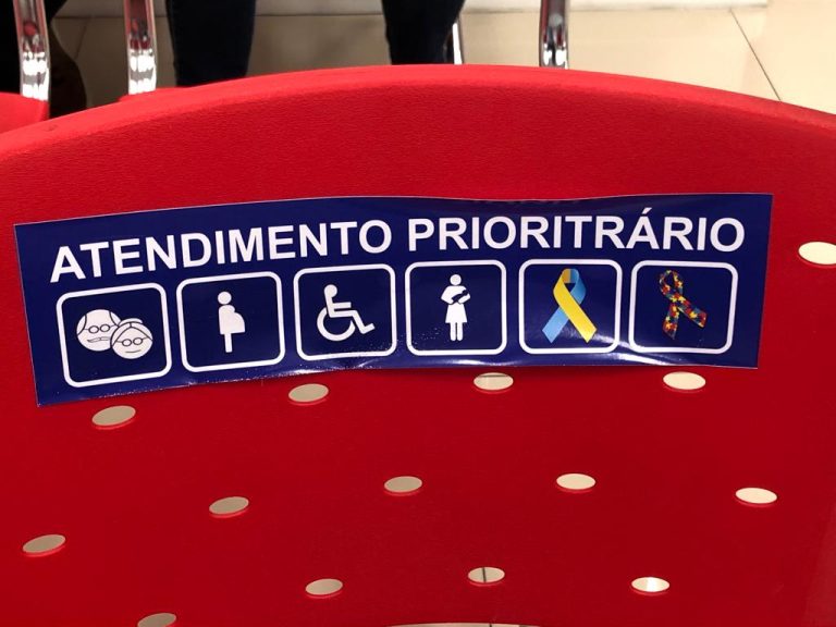 Lei que garante atendimento prioritário a pessoas com Síndrome de Down em JP é regulamentada