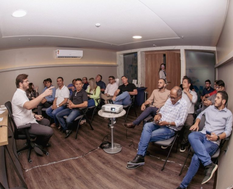 Prefeito de CG apresenta a vereadores obras que pretende fazer com empréstimo de U$$ 62 milhões