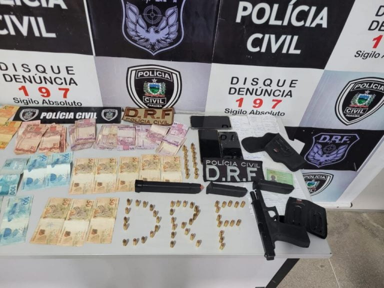 Homens são presos com arma, droga e dinheiro em Massaranduba