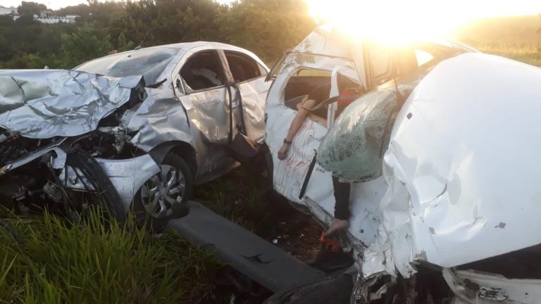 Duas pessoas morrem e três ficam feridas em acidente entre Campina Grande e Massaranduba