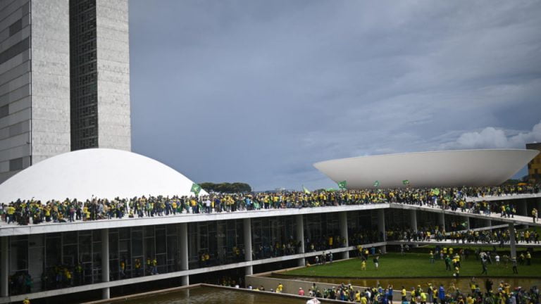 EM BRASÍLIA: Moraes manda soltar paraibano preso após invasão ao Congresso e STF