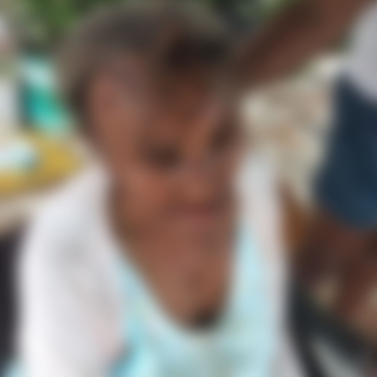 NO SERTÃO: Homem tenta matar a própria mãe a pedradas