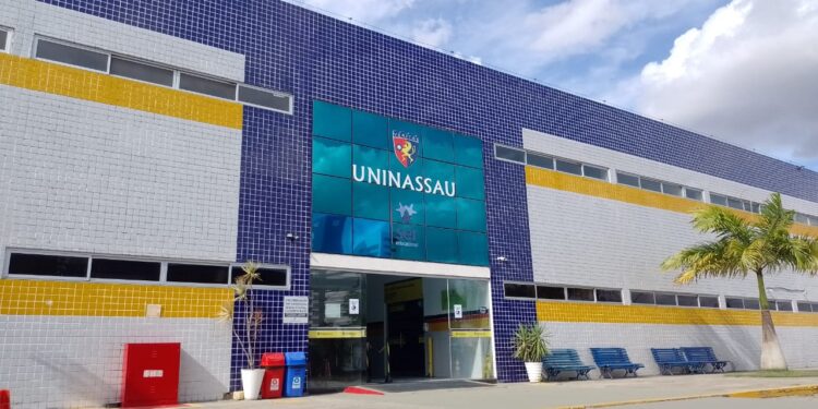 Mutirão de atendimentos jurídicos gratuitos acontece na próxima segunda-feira (13), na Praça da Bandeira
