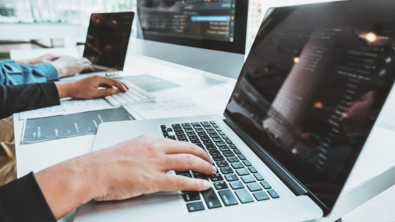 Prefeitura de CG abre 300 vagas para cursos gratuitos na área de tecnologia; Veja lista