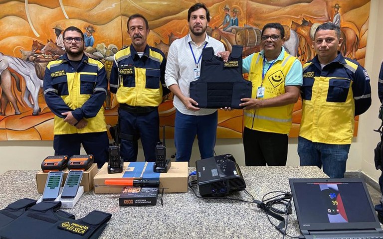 Material entregue para retomada de Lei Seca, em Campina Grande