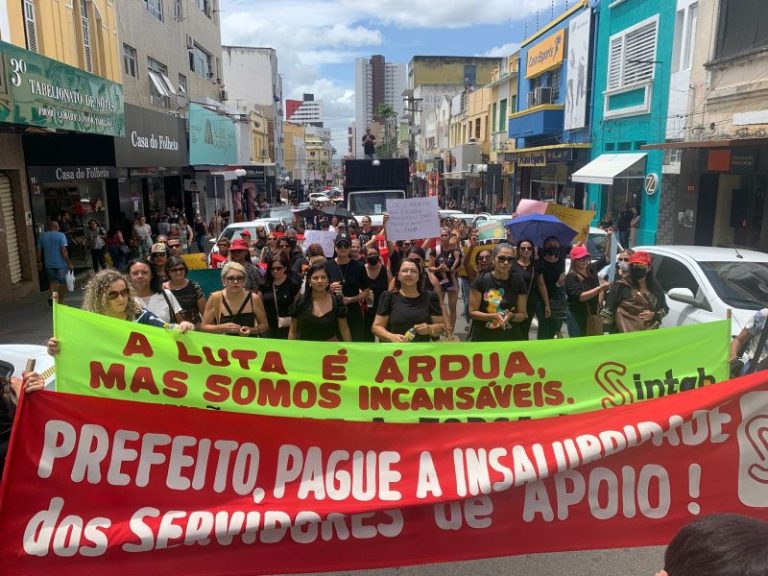 Trabalhadores da Educação paralisam atividades em JP e CG nesta quarta-feira (26)